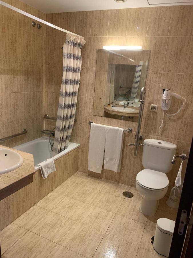 Hotel Barreiro Leira Екстер'єр фото