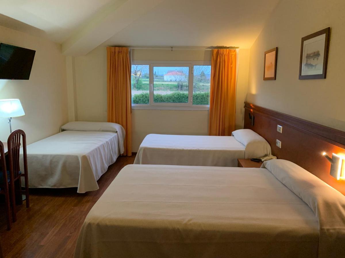 Hotel Barreiro Leira Екстер'єр фото