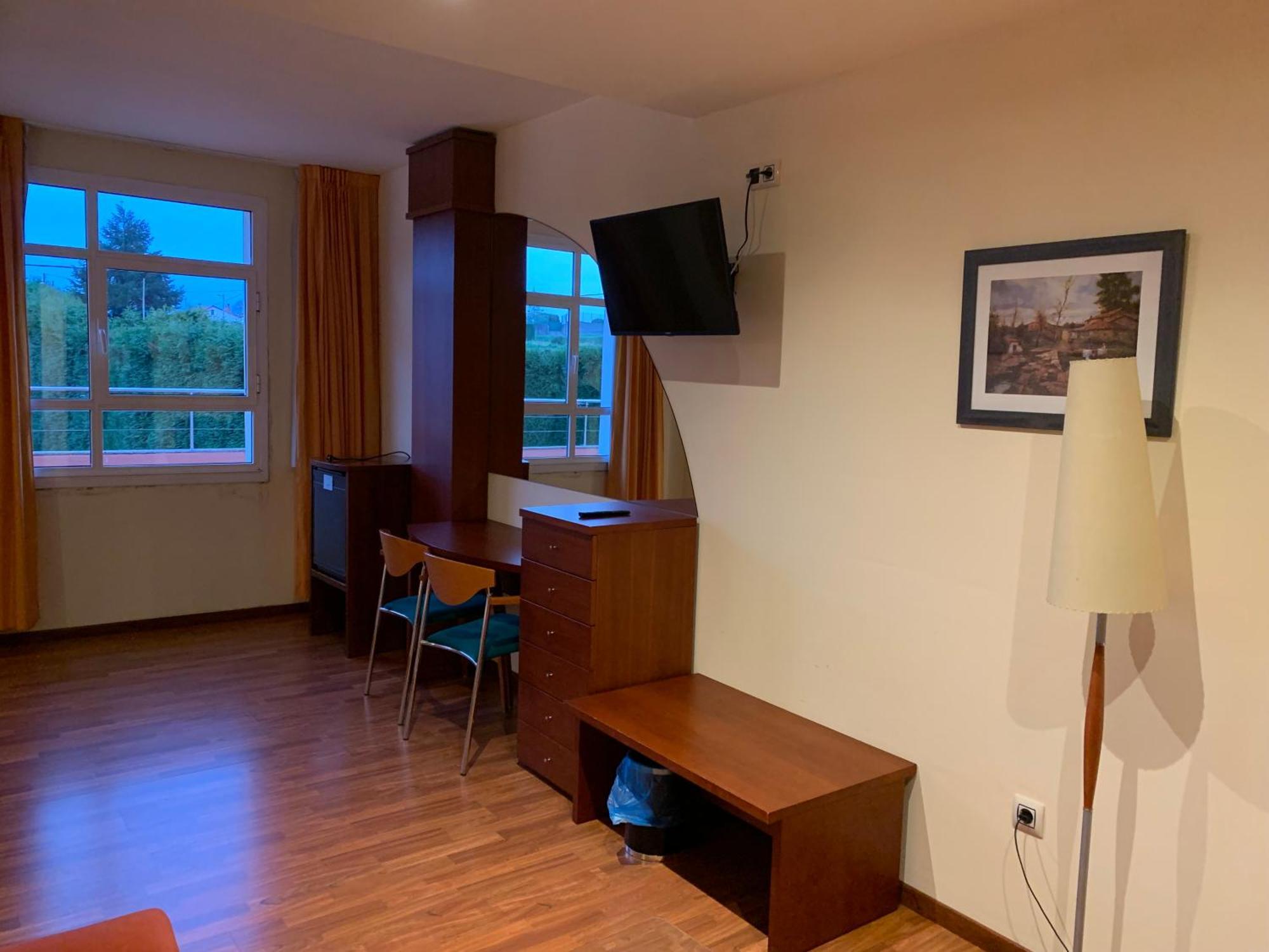 Hotel Barreiro Leira Екстер'єр фото